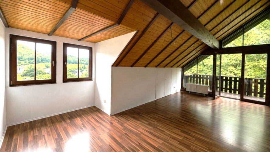 Dachgeschosswohnung mit Panoramablick